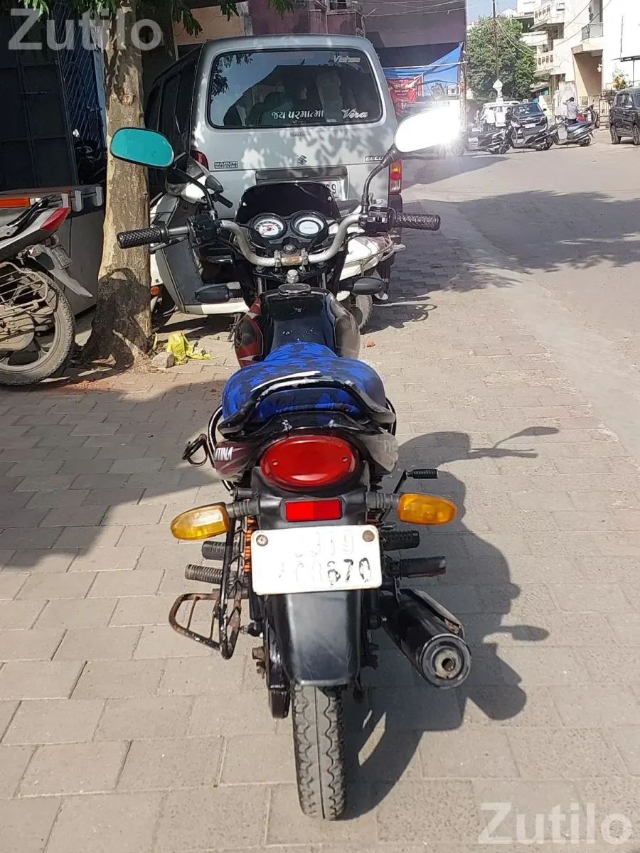 Bike in proper condition and 100+milege - બાઇક્સ - બારડોલી - Image 4
