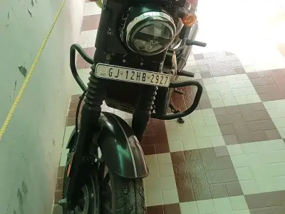 2023 Yezdi Roadster Motorcycle