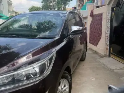 Toyota Innova Crysta V 2016 Single Owner Toyota Innova Crysta V 2016 Single Owner