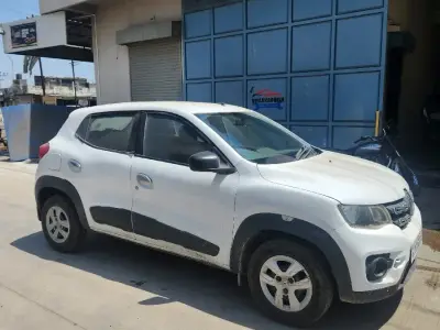 Renault Kwid 2017 Petrol Car Renault Kwid 2017 Petrol Car