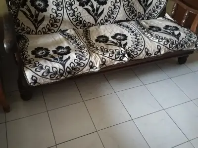 Sofa set