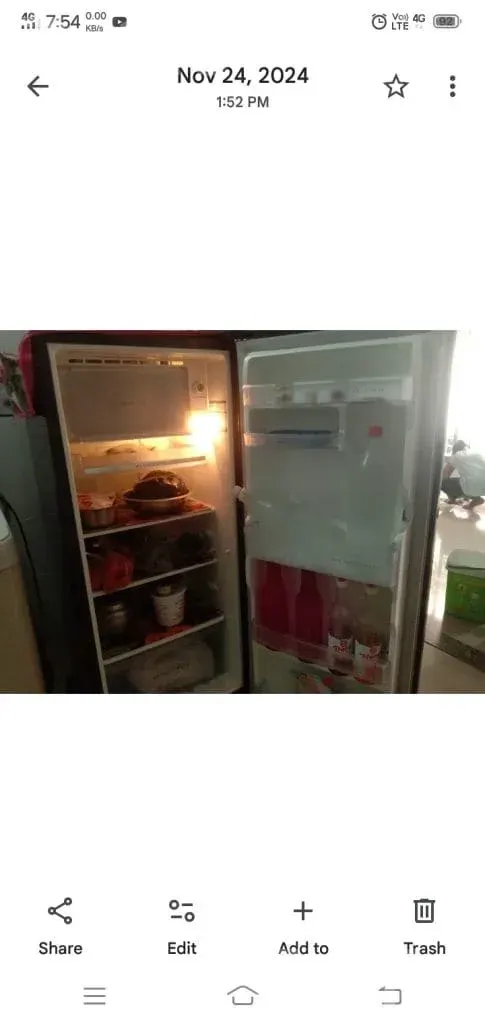 Whirlpool Single Door Refrigerator - Refrigerators - Surat City - Image 5