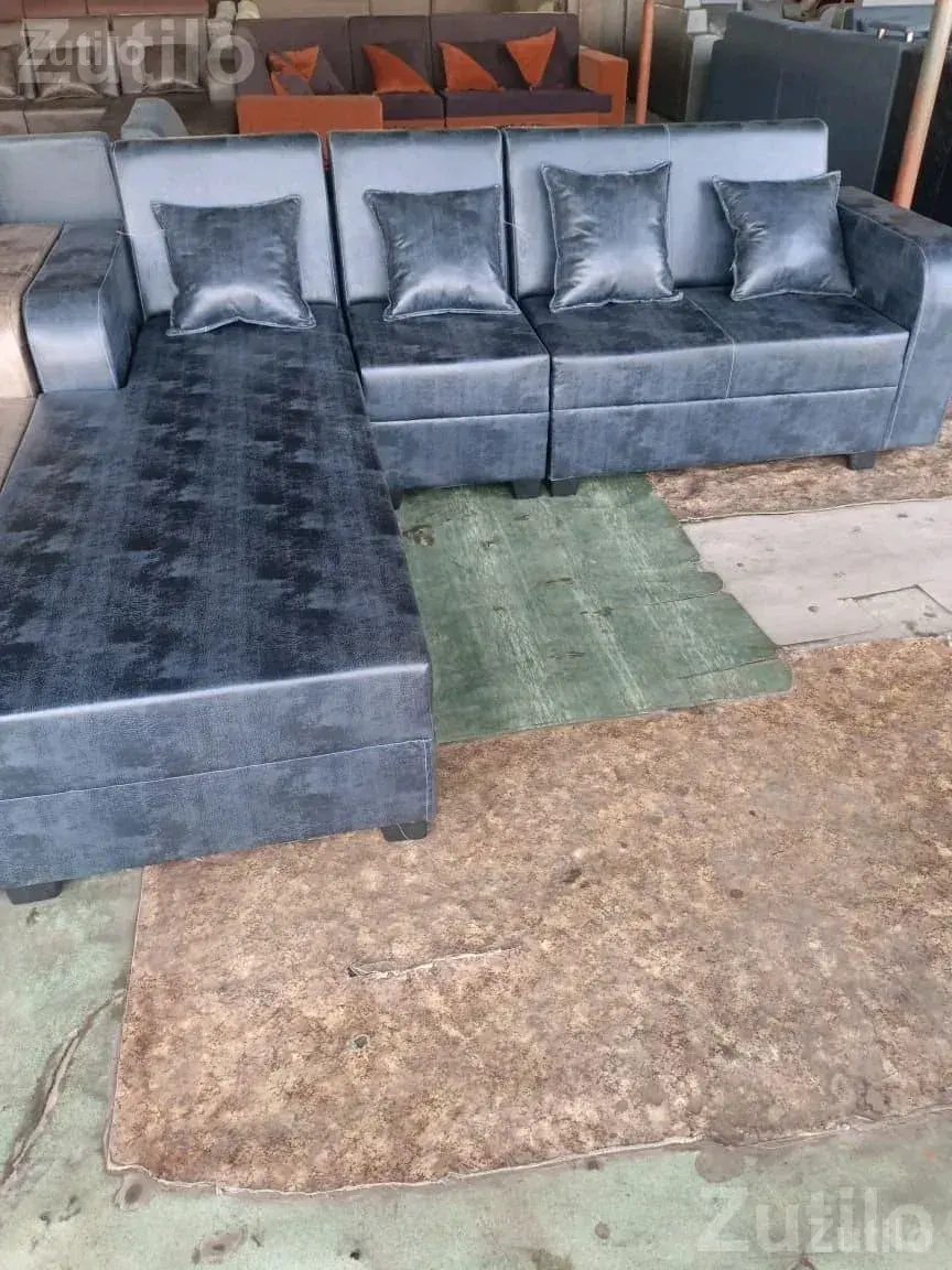 L Shape Brown and White Sofa Set - સોફા સેટ અને કાઉચ - ભાવનગર શહેર - Image 3