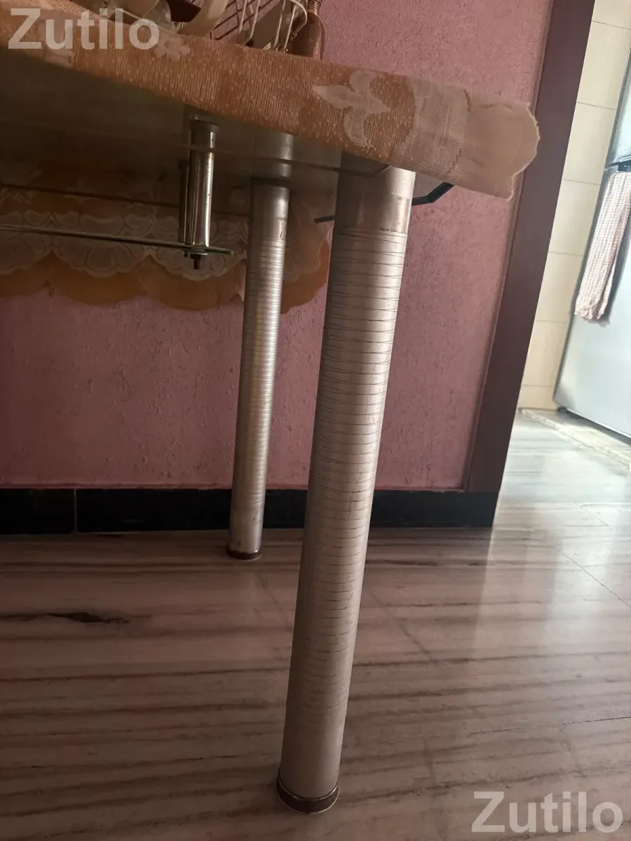 Dining table - ડાઇનિંગ ટેબલ અને સેટ - અમદાવાદ શહેર - Image 5