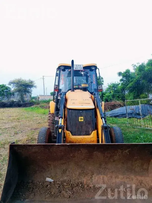 2016 JCB Backhoe Loader with 80% Tyres - Construction Vehicles - Babra - Image 5