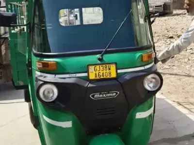 Bajaj Maxima Cargo Auto Rickshaw 2024 Bajaj Maxima Cargo Auto Rickshaw 2024
