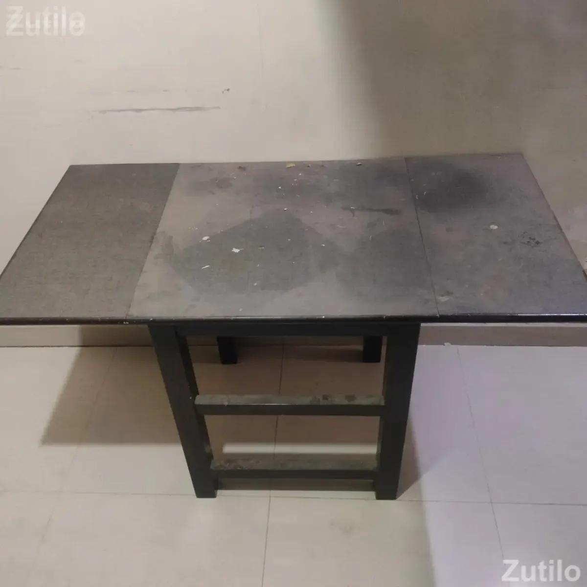 Foldable Dining Table - ડાઇનિંગ ટેબલ અને સેટ - અમદાવાદ શહેર - Image 4
