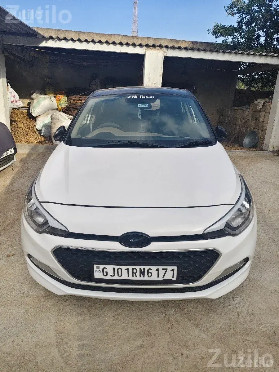 Hyundai i20 Asta Diesel 2017 - કાર - કલ્યાણપુર - Image 3