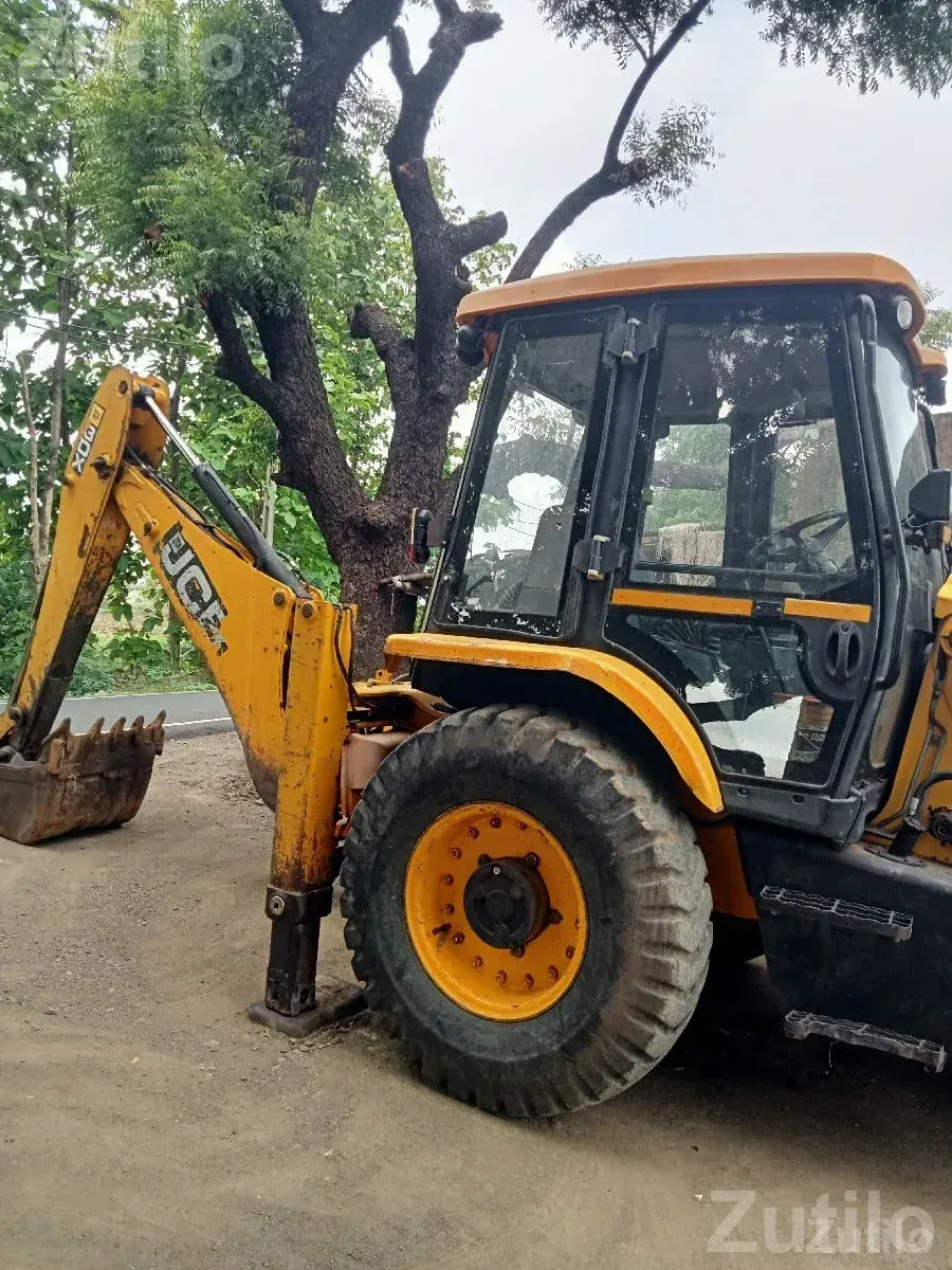 2013 JCB Backhoe Loader - Construction Vehicles - Sihor - Image 2