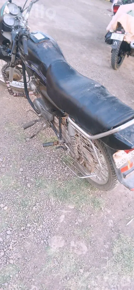 2005 Model Black Commuter Motorcycle - બાઇક્સ - સલાયા - Image 3