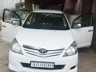 ઇનોવા ઇનોવા
