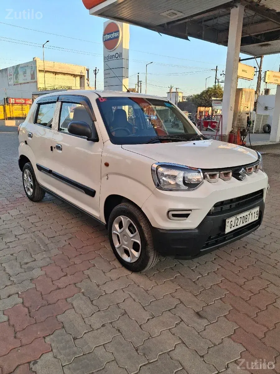 Maruti Suzuki s-presso vxi petrol - Cars - Keshod - Image 2