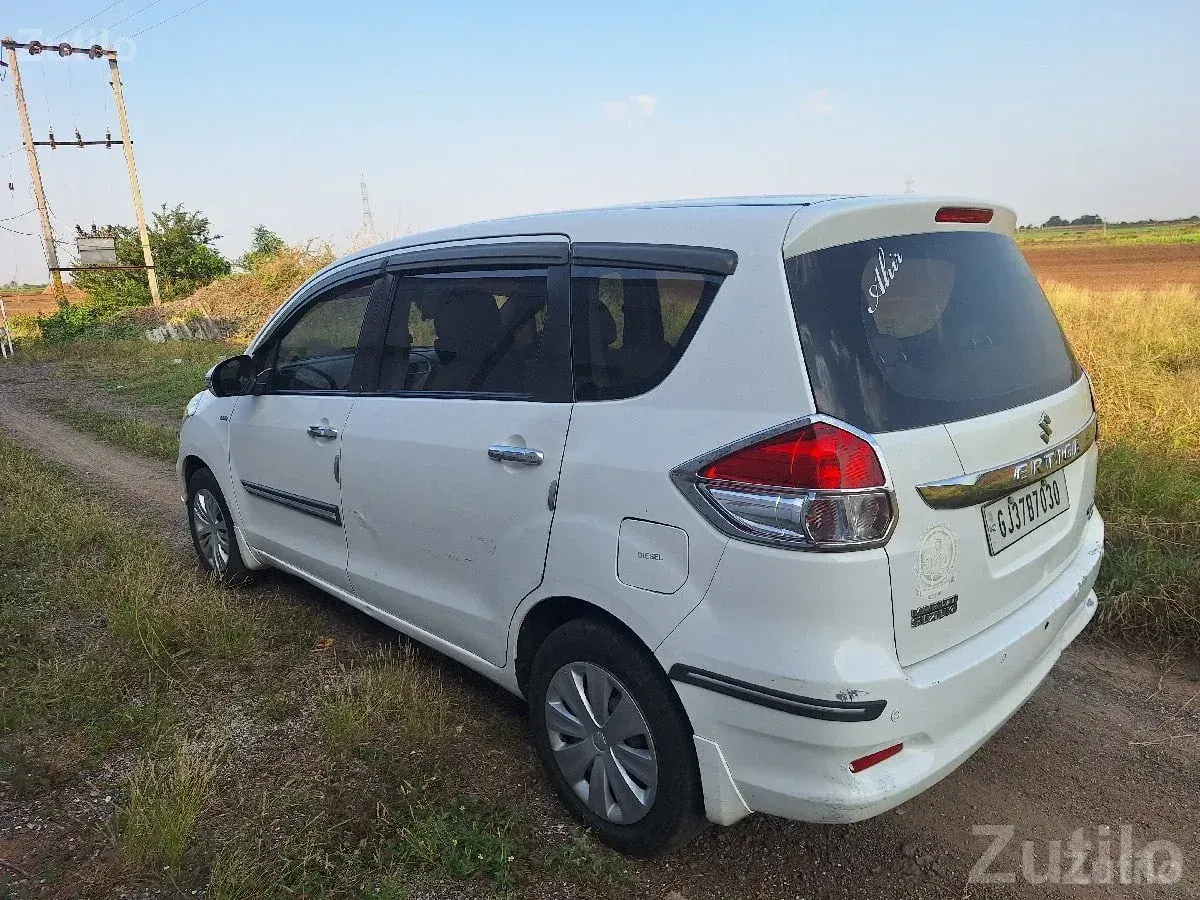 White Maruti Suzuki Ertiga Family Car - કાર - કલ્યાણપુર - Image 2