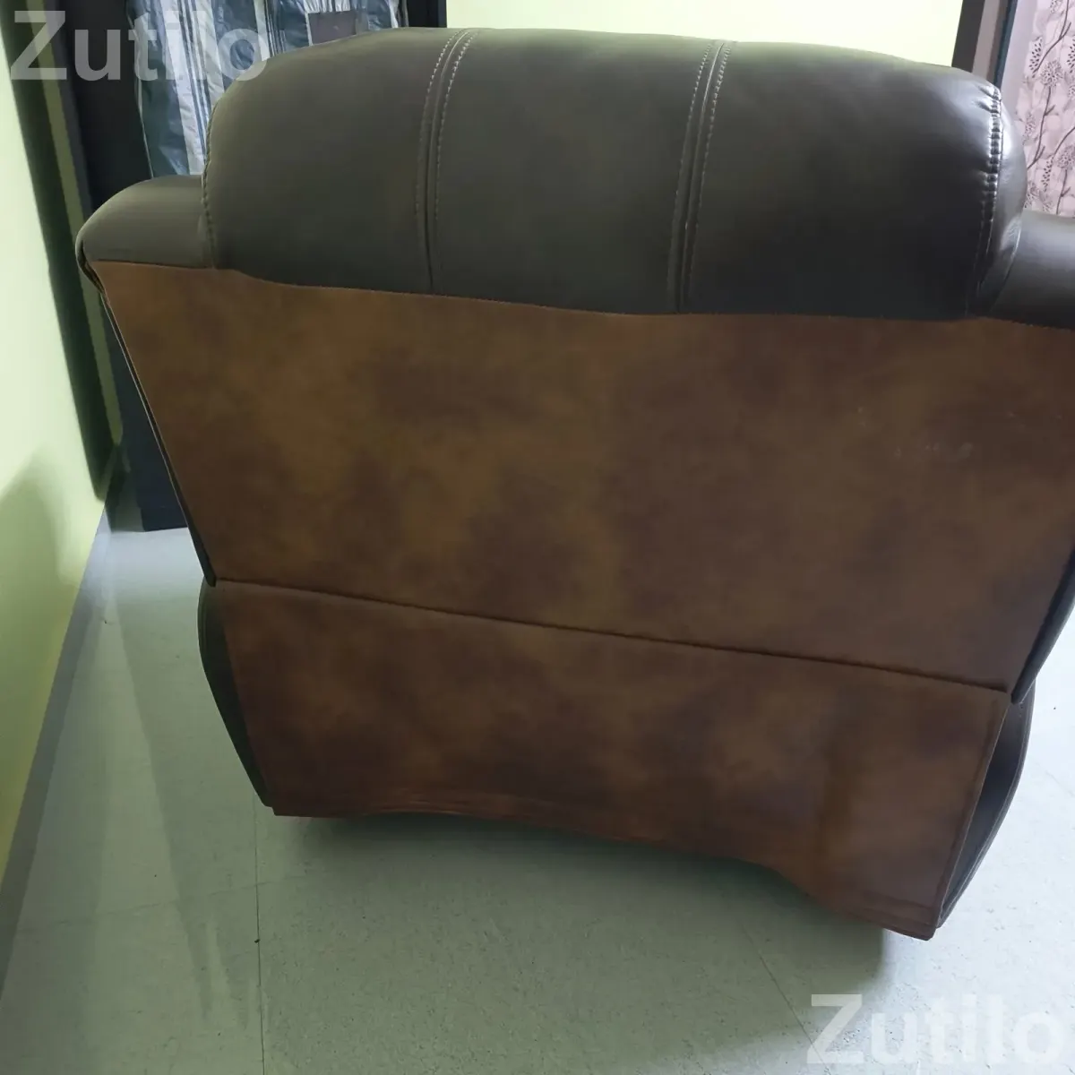Recliner single seater sofa - Sofa Sets & Couches - Ahmedabad City - Image 5