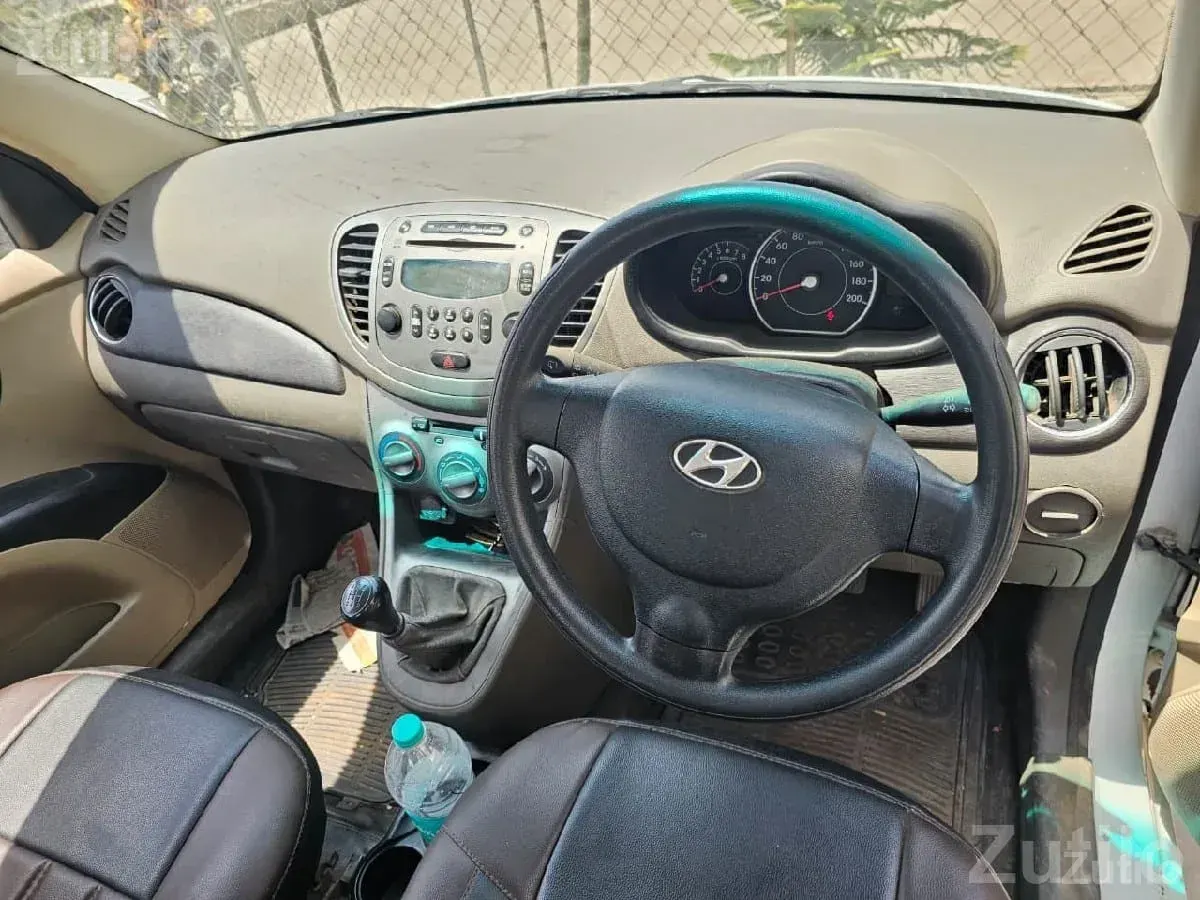 Hyundai i10 CNG and 2014 Swift Dzire VDI - Cars - Keshod - Image 3