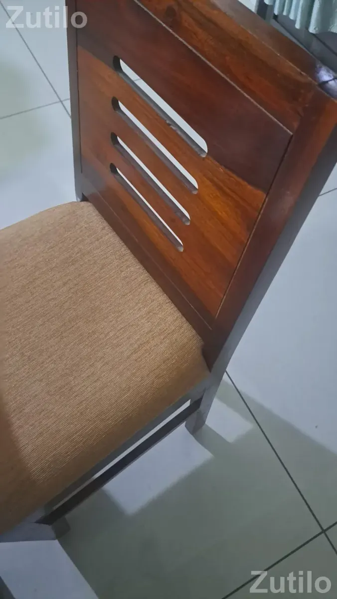 4 seater saag wood dining table with chairs - ડાઇનિંગ ટેબલ અને સેટ - અમદાવાદ શહેર - Image 2