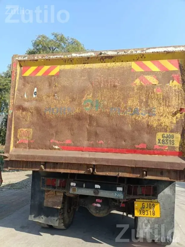 Ashok Leyland Dumper Truck 2011 - Construction Vehicles - Lathi - Image 3