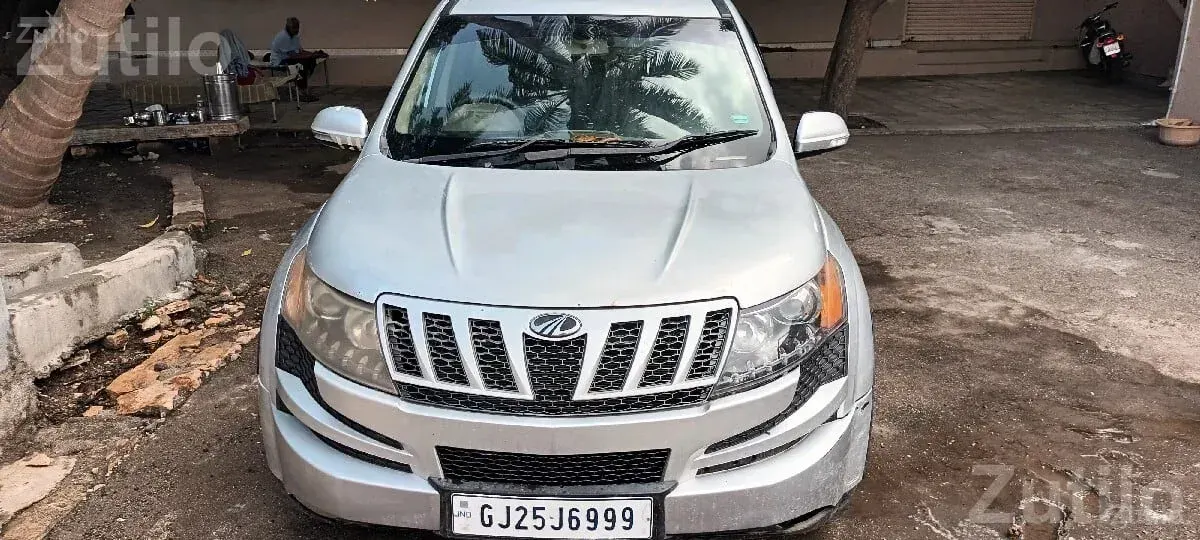 Mahindra XUV500 2012 Silver SUV - કાર - ભાણવડ - Image 2