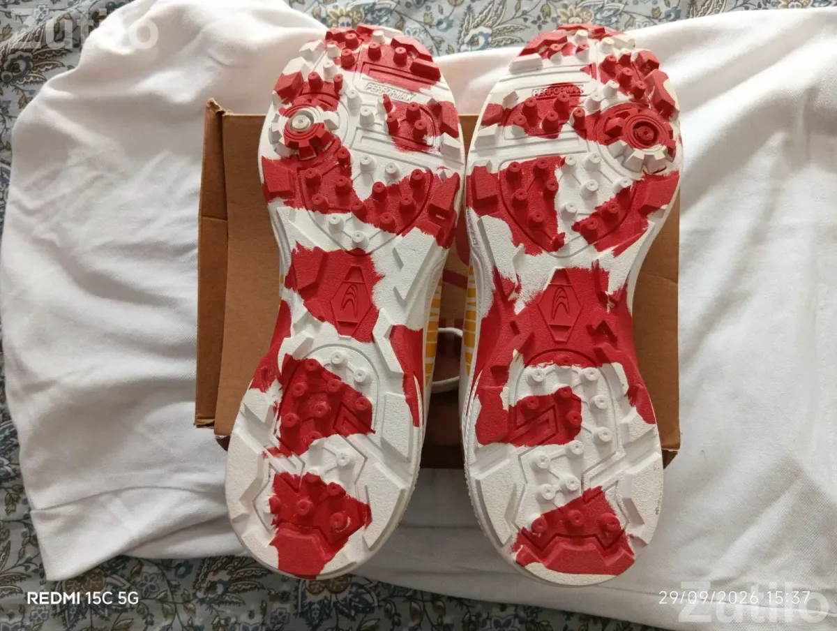 Performax cricket shoes uk-8 excellent condition - Sports Items - Sanand - Image 2