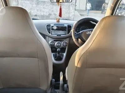 2013 Hyundai i10 CNG Car with Insurance 2013 Hyundai i10 CNG Car with Insurance