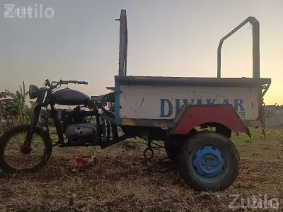 Cargo Auto Rickshaw with Rebuilt Engine Cargo Auto Rickshaw with Rebuilt Engine