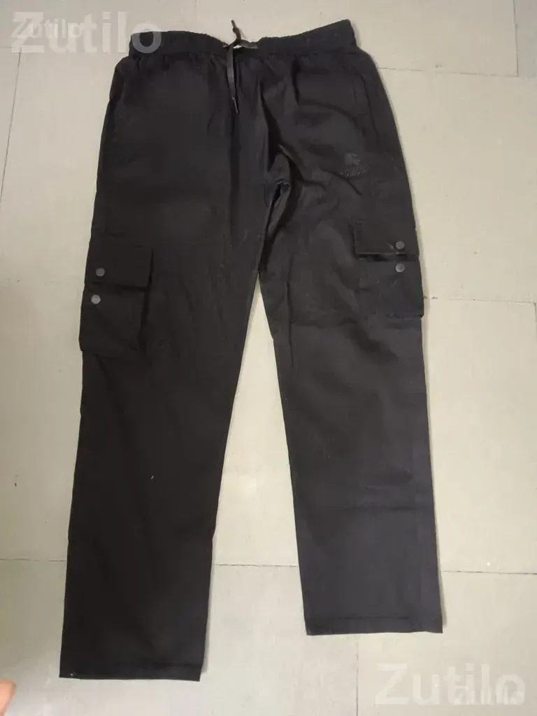 Black Cargo Pants for Men - પુરુષોના કપડા - અમદાવાદ શહેર - Image 2
