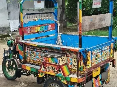 2015 Chhakdo Rickshaw with 1 Owner