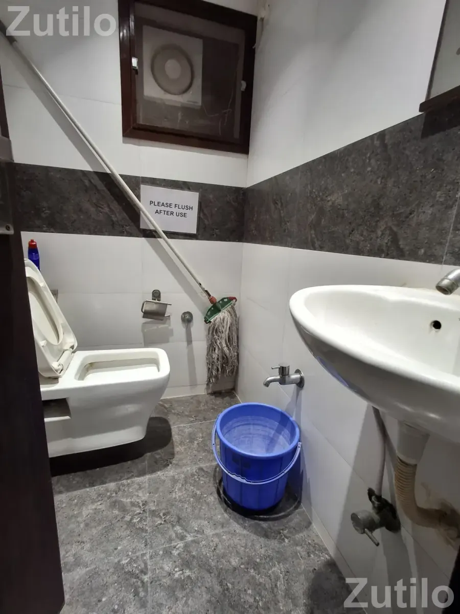 Without brokerage fully furnished office - વેપારિક મિલકત - અમદાવાદ શહેર - Image 3