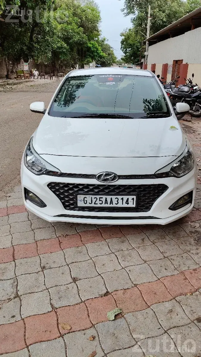 Hyundai i20 Petrol 2019 29000 Km - કાર - પોરબંદર - Image 3