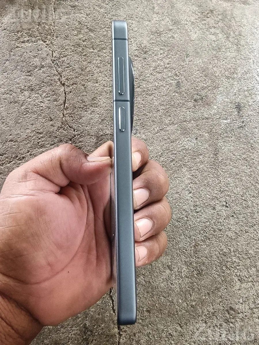 Vivo X300 Smartphone in Tip Top Condition - મોબાઇલ ફોન - સુત્રાપાડા - Image 3