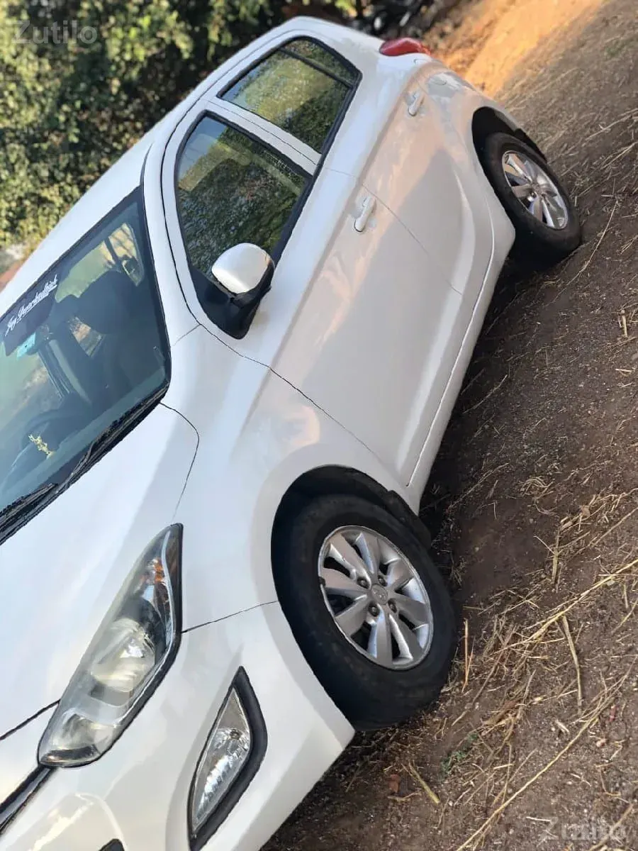 i20 SPORTZ 1.4 - કાર - દ્વારકા - Image 3