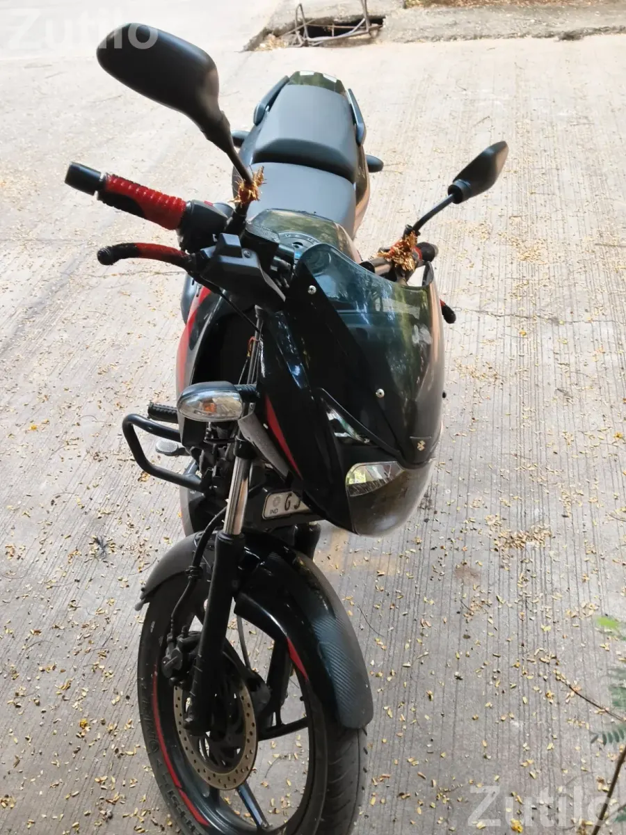 Pulsar 125 BS6 top model carbon edition - Bikes - Udhna - Image 2