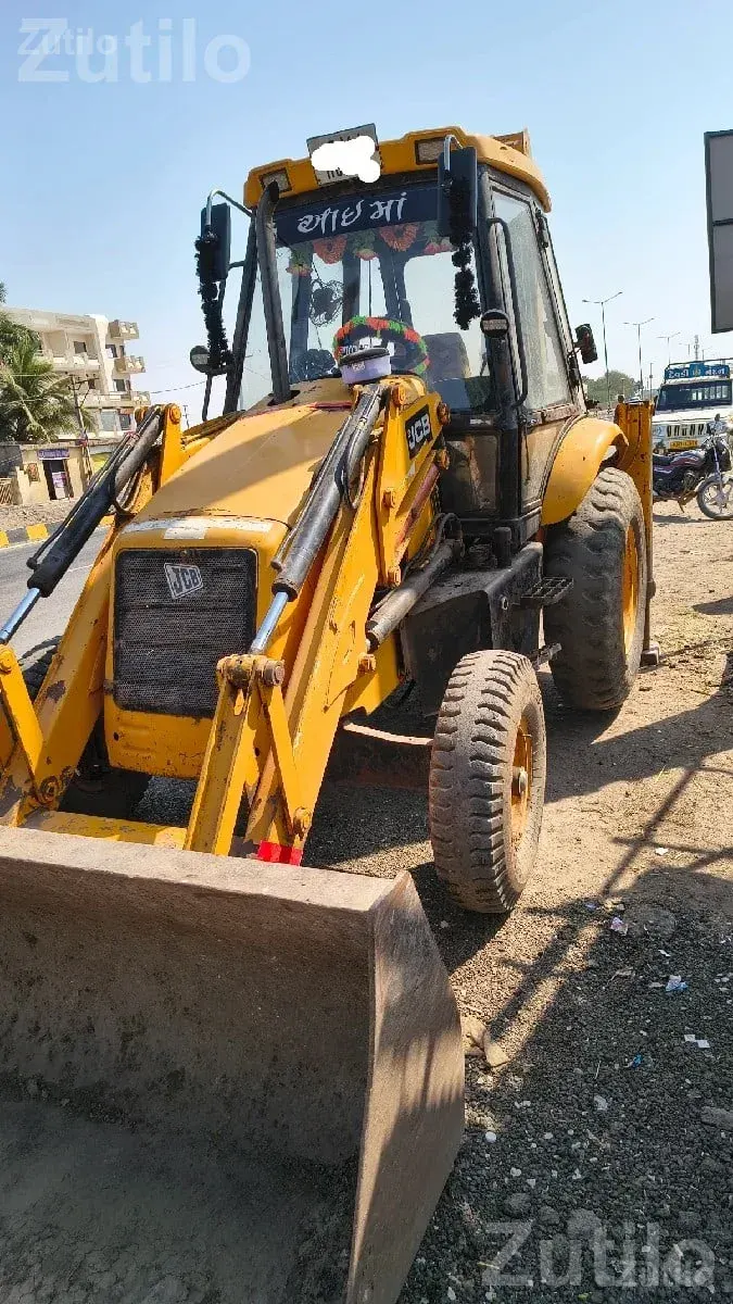JCB Backhoe Loader Model 2010-12 - બાંધકામના વાહનો - રણાવાવ - Image 2