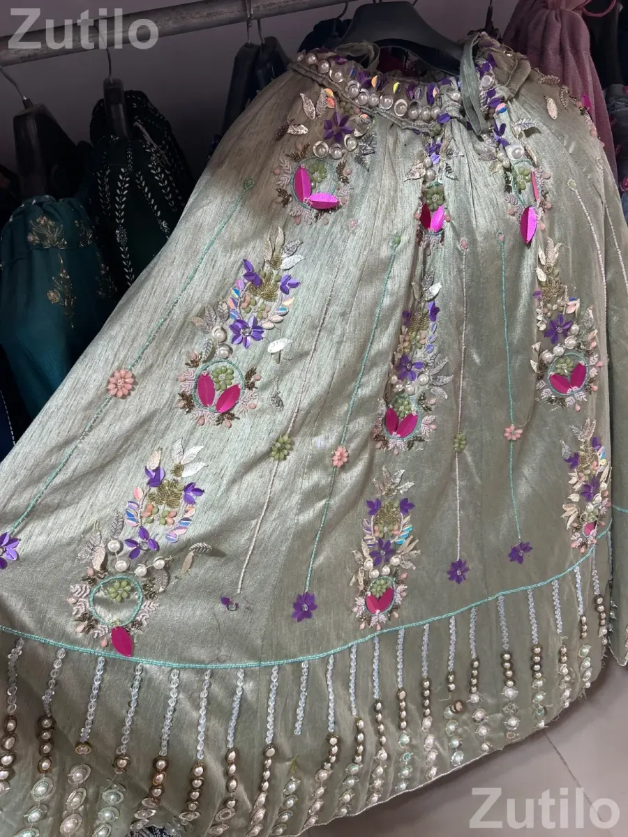 Choli - મહિલાઓના કપડા - જસદણ - Image 1