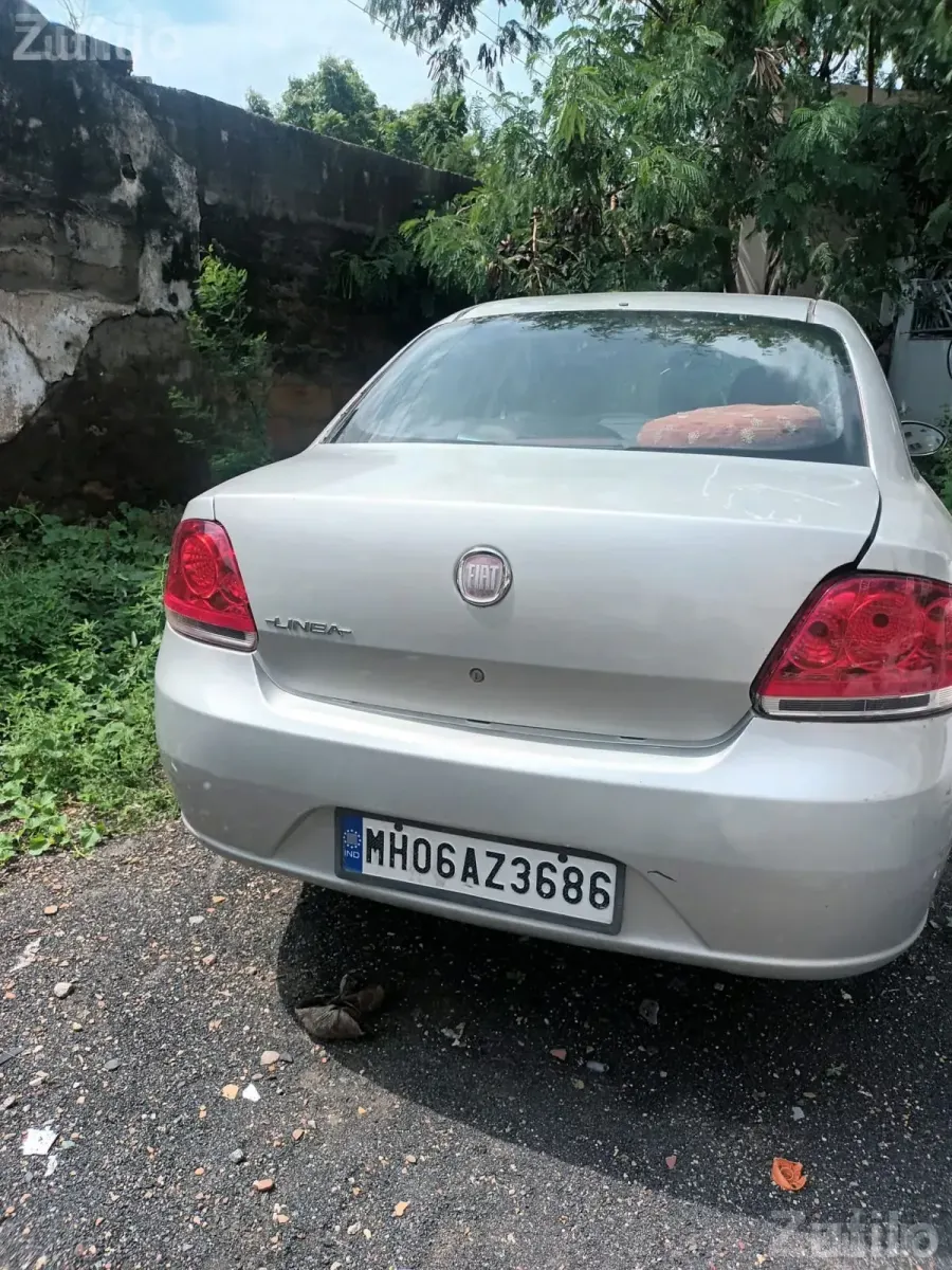 Fiat Linea 2010 Petrol 2nd Owner - કાર - ભુજ - Image 5