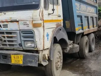 Tata 2518 BS3 2014 Tipper Truck