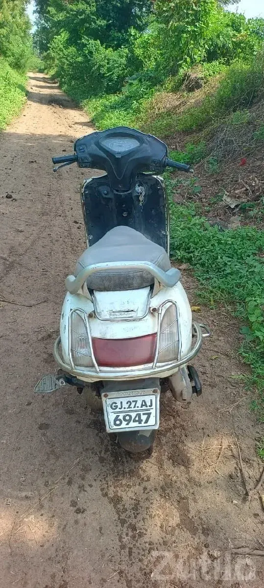 Honda Activa 2014 Used Scooter for Sale - Bikes - Upleta - Image 3