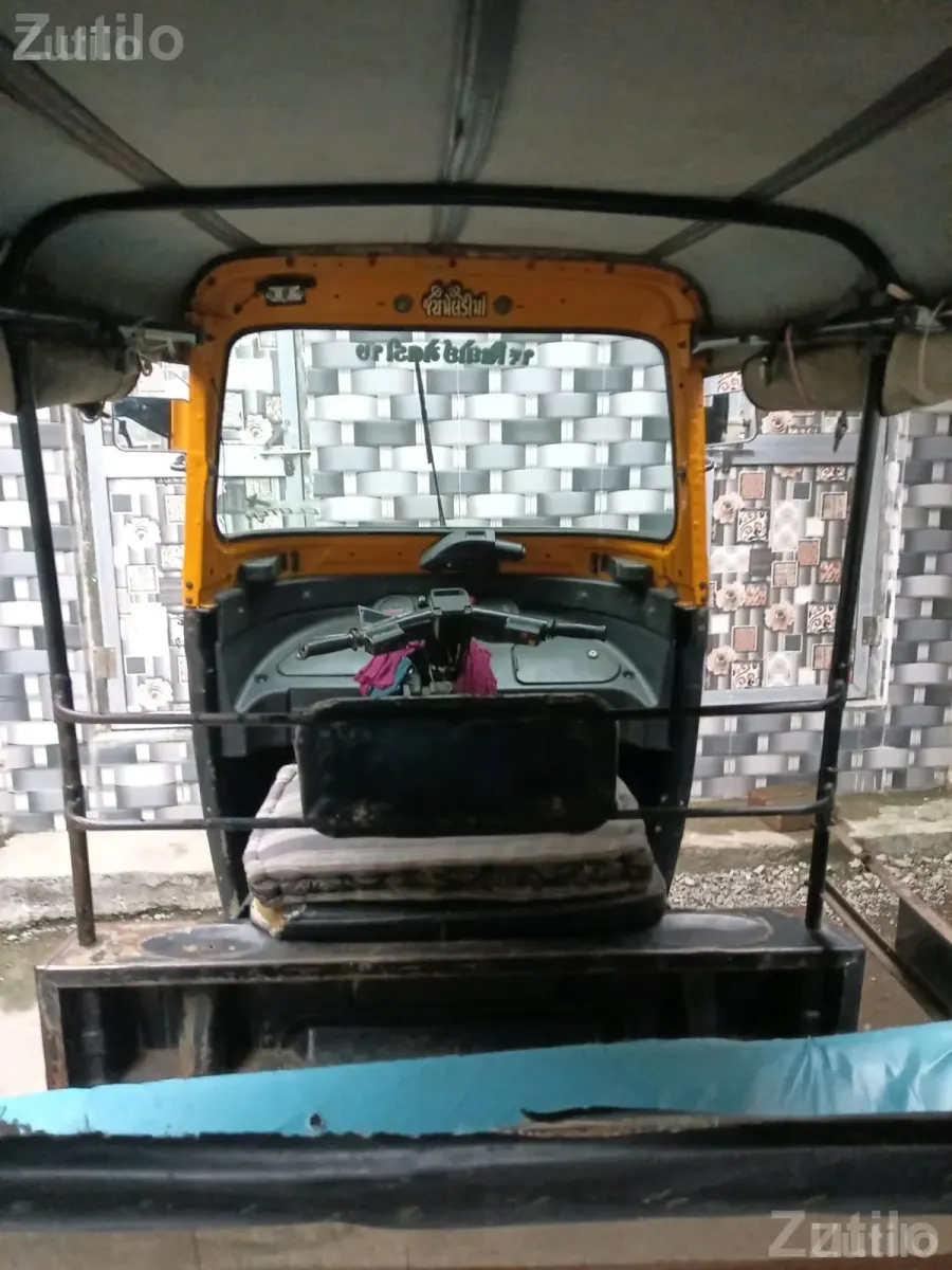 2017 Auto Rickshaw for Sale - ઓટો રિક્ષા - ભાવનગર શહેર - Image 3