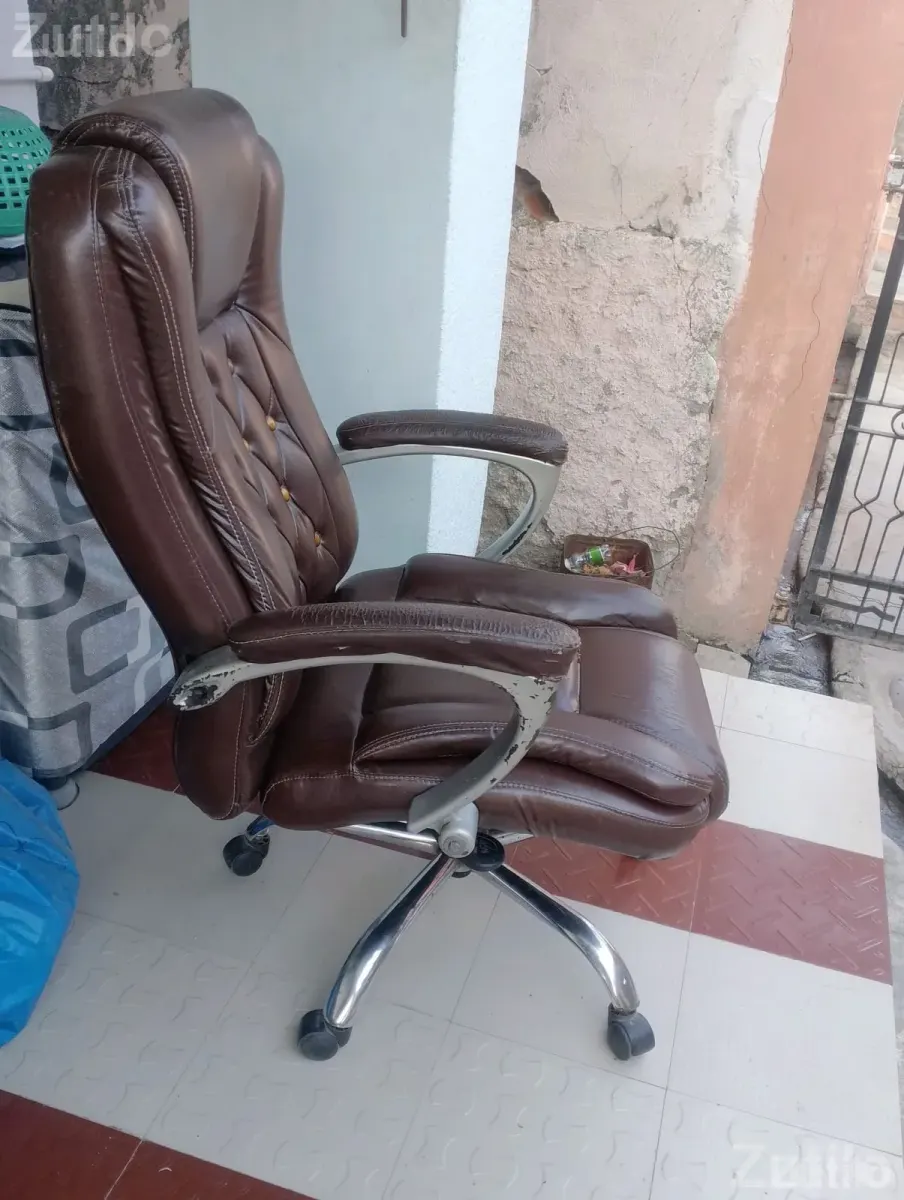 office chair - ખુરશી, સ્ટૂલ અને બેઠક - રાધનપુર - Image 2
