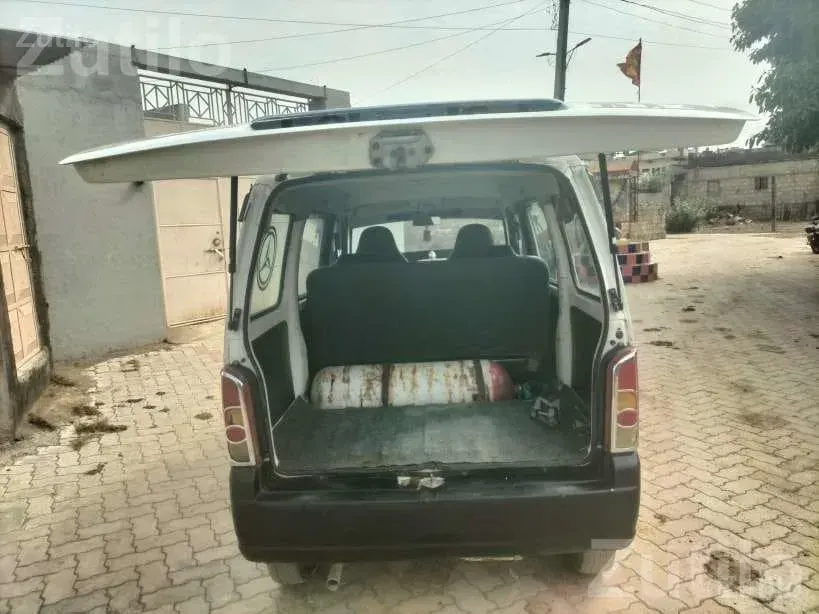 2017 Maruti Suzuki Eeco 5 Seater CNG Petrol - કાર - જુનાગઢ - Image 5