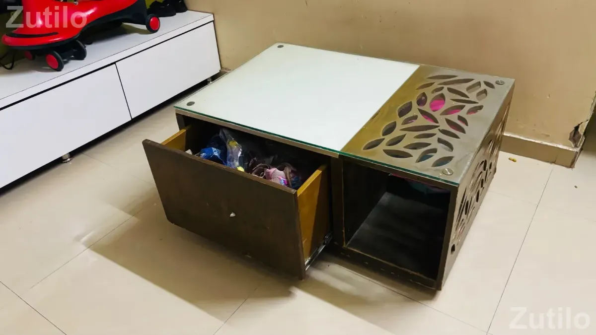 Sofa Set, low sitting and Center table - સોફા સેટ અને કાઉચ - અમદાવાદ શહેર - Image 5