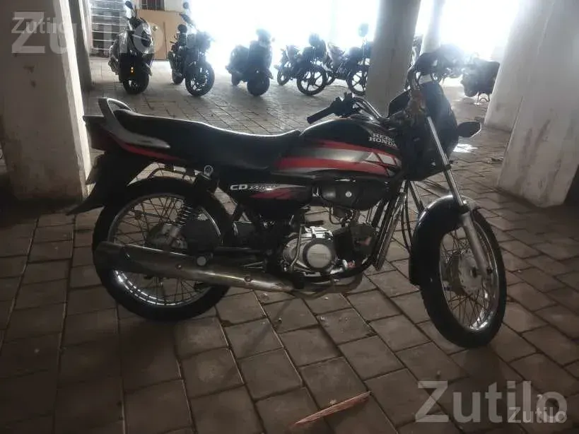 2012 Bajaj Platina Motorcycle - બાઇક્સ - વડોદરા શહેર - Image 5