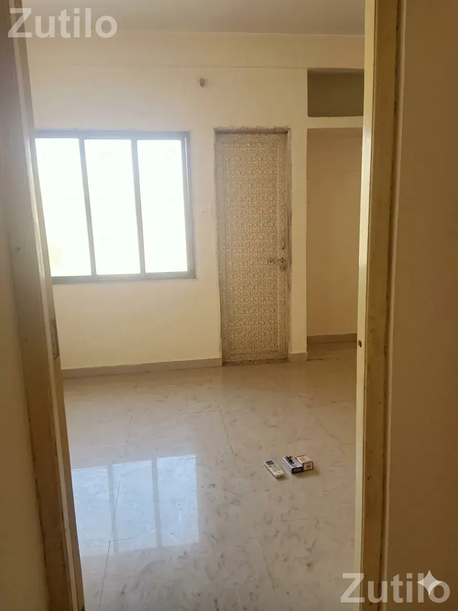 Row house urgent sell in flat rate - House for Sale - Udhna - Image 3