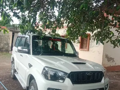 scorpio ગાડી વેચવાની છે scorpio ગાડી વેચવાની છે