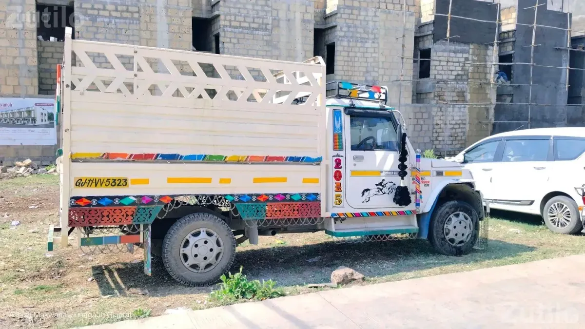 Mahindra Bolero Maxi Truck Plus 2015 - Trucks & Lorries - Junagadh City - Image 2