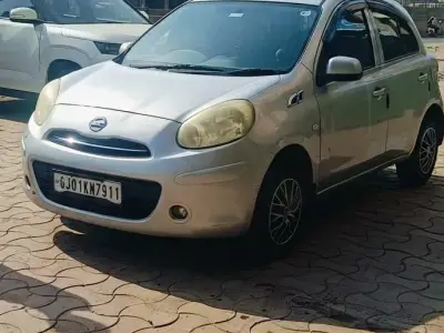 2011 Nissan Micra Silver Hatchback 2011 Nissan Micra Silver Hatchback