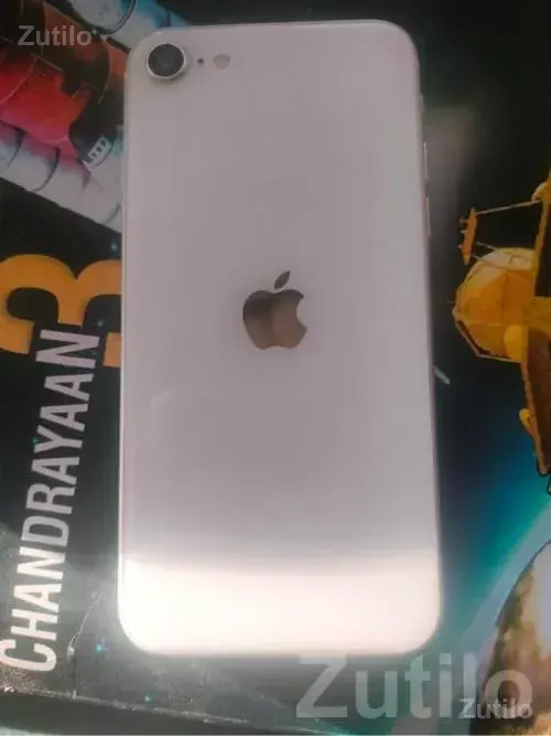 Apple iPhone SE 2 White – Great Condition - Mobile Phones - Keshod - Image 3
