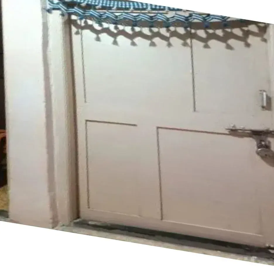 1 BHK Apartment for Sale on 4th Floor - House for Sale - Rajkot City - Image 3