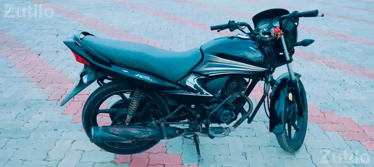 Honda Dream Yuga Bike with New Tyres - Bikes - Jasdan - Image 2