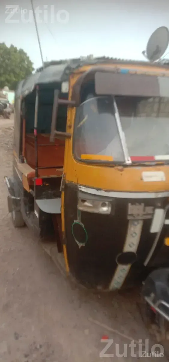 Black Passenger Auto Rickshaw for Sale - Auto Rickshaws - Mangrol - Image 3